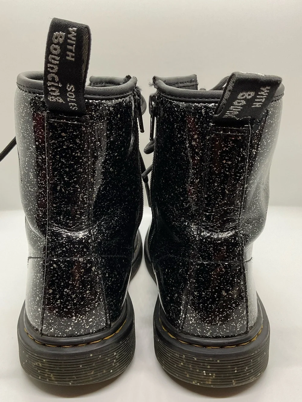 DR. MARTENS “Black Glitter” Junior 1460 Lace Up Boots Youth Girls Sz 6 /boy’s Sz